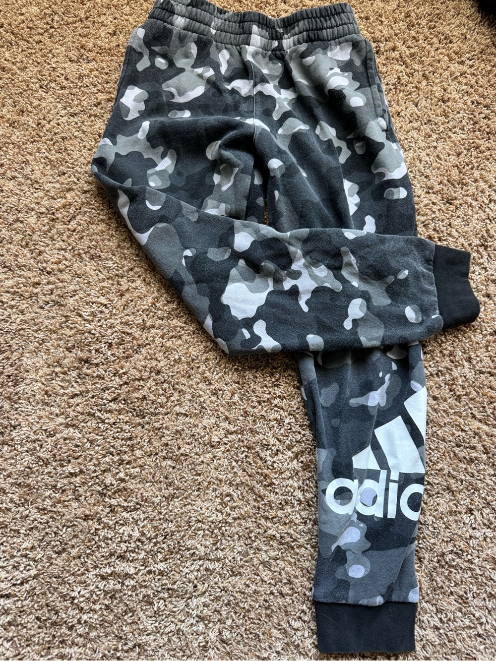 adidas Kids Black & Gray Camo Jogger Sweatpants